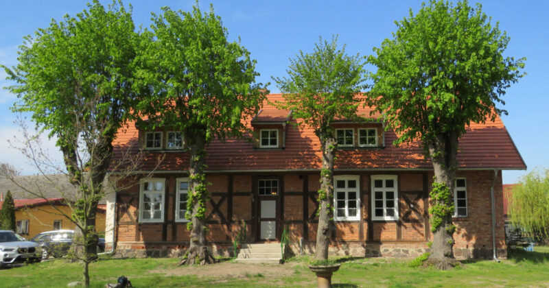 Plöwen Schule