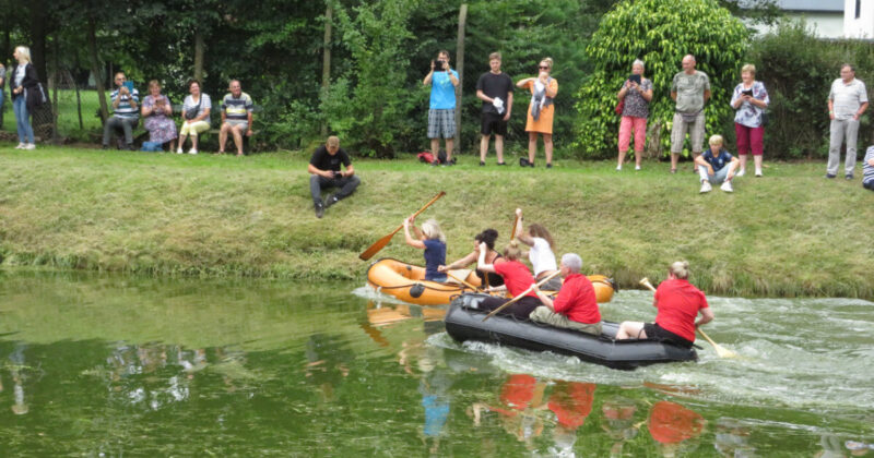 Schlauchbootrennen in Rollwitz